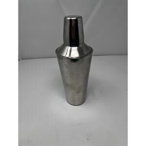 Cobbler Style Shaker w/ Built In Strainer No Brand PreOwned with Nicks & Stains